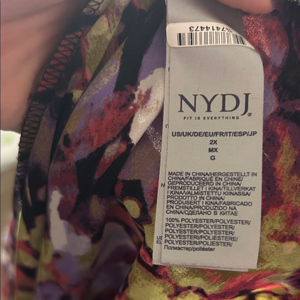 NYDJ Elegant Floral Women's Blouse - Picture 7 of 7